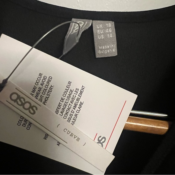 Kimono pleated maxi dress | ASOS DESIGN Curve | Size 14 | Black - Picture 7 of 9